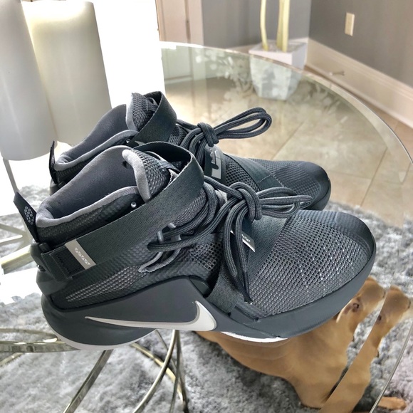 lebron soldiers kids